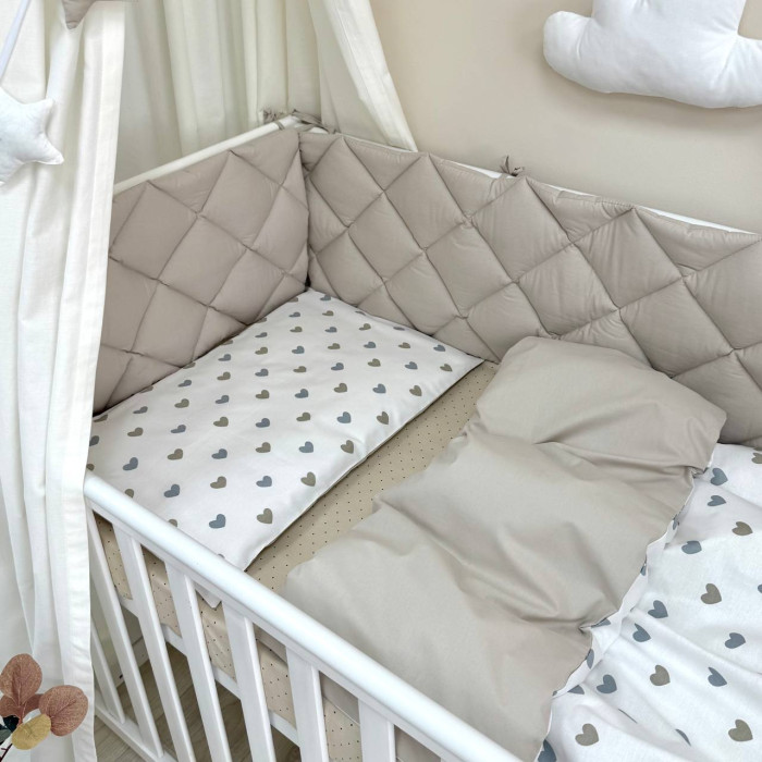 Комплект постільної білизни для новонародженого Baby Mix Сіро-бежеві сердечка